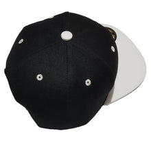Load image into Gallery viewer, chillen chllen lifestyle wear black-white snapback hat 1st edition (2)